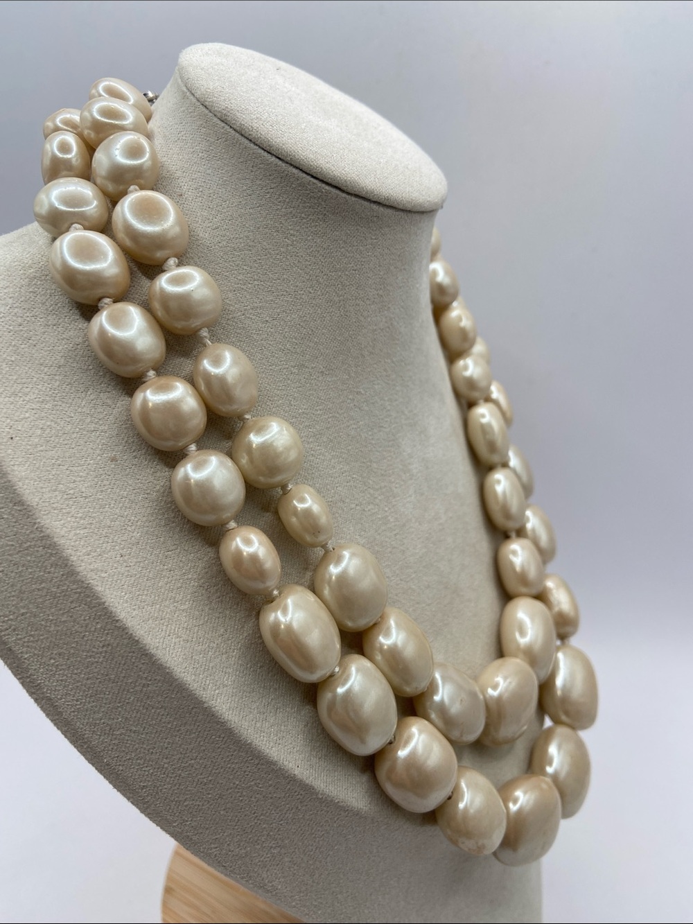 Double Strand Individually Knotted Faux Baroque Pearl Necklace 18”L Feminine - Picture 3 of 7